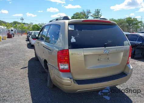 2007 Hyundai Entourage Gls/Limited/Se z USA, uszkodzony, nr VIN KNDMC233776027696